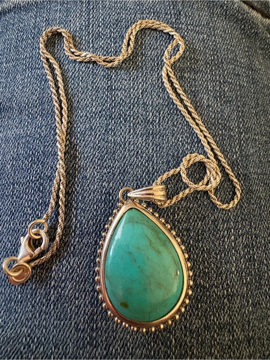 Jewelry - Turquoise & Labradorite Reversible Pendant w/chain